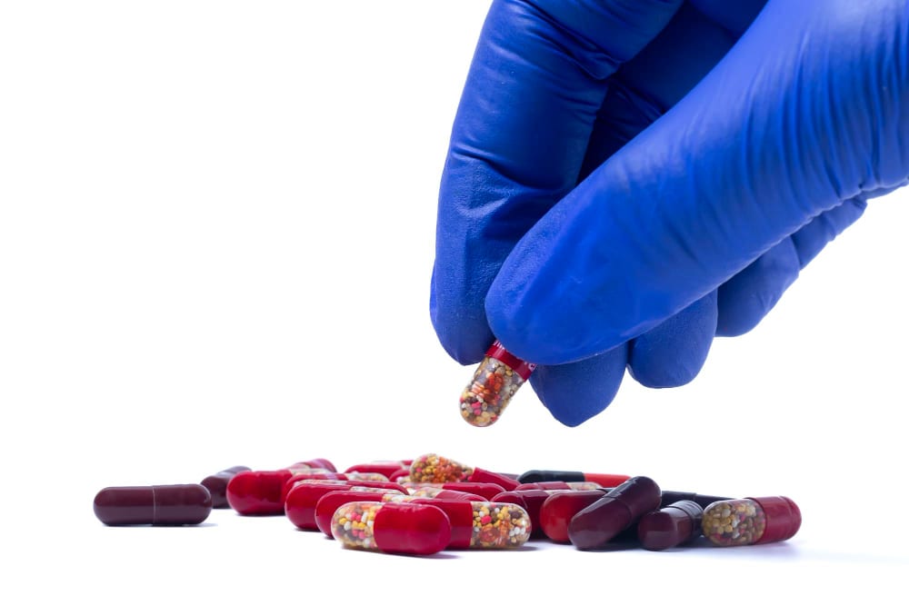 أدوية علاج التسرب الوريدي للرجال: هل الدواء يكفي؟