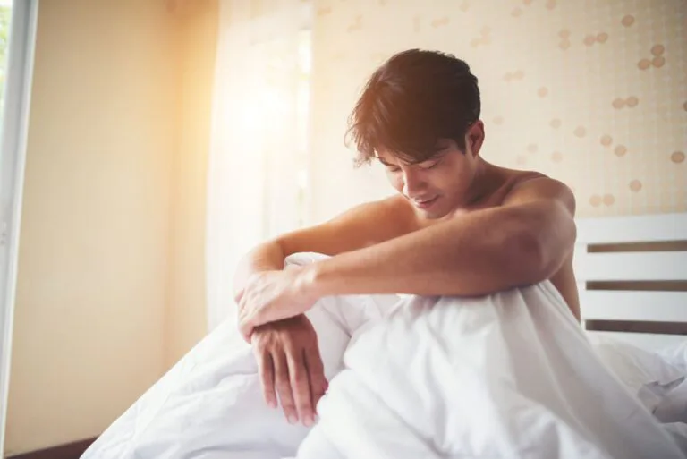 ضعف الانتصاب بعد سن الثلاثين: ماذا يعني؟ وهل يعود طبيعيًا؟
