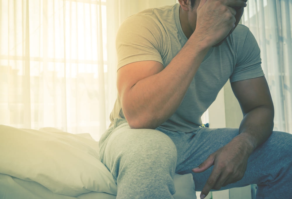 ضعف الانتصاب عند الرجل: الأسباب والعلاج الشامل